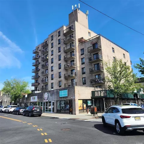 213-02 42nd Ave #6G, Bayside, NY 11361