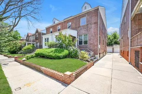 144-18 70th Rd, Kew Garden Hills, NY 11367
