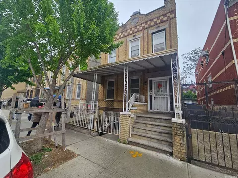 35-33 103rd St, Corona, NY 11368