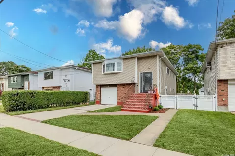 54 Sutton St, Hempstead, NY 11550