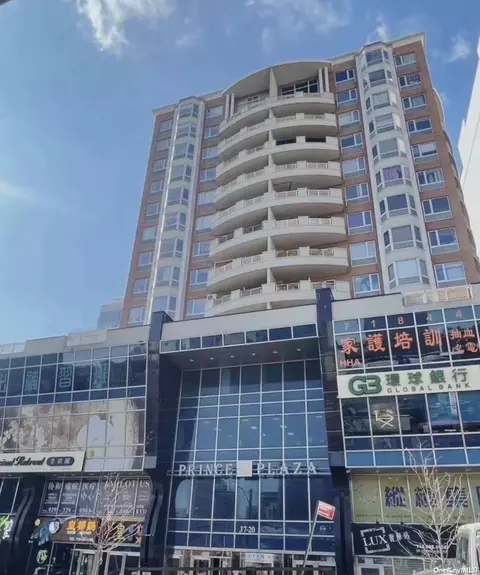 37-20 Prince St #10G, Flushing, NY 11354
