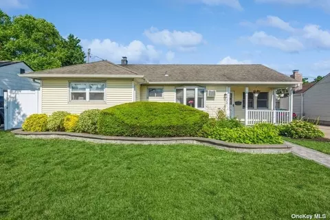 109 Newbridge Rd, East Meadow, NY 11554
