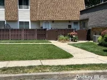 191 Cambridge Dr #0, Port Jefferson Station, NY 11776