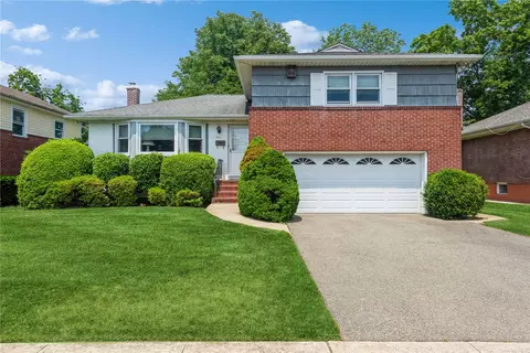 501 De Mott Ave, North Baldwin, NY 11510