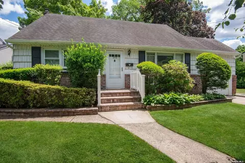1836 Lenox Ave, East Meadow, NY 11554