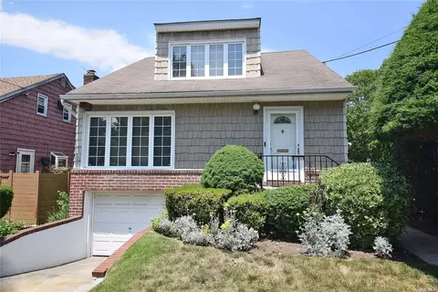 249-15 41st Ave, Little Neck, NY 11363