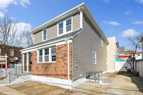 107-01 160th St, Jamaica, NY 11433