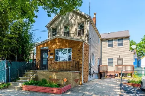 110-11 156th St, Jamaica, NY 11433