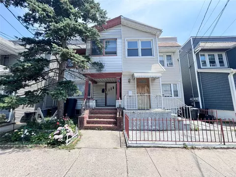 91-65 85th St, Woodhaven, NY 11421