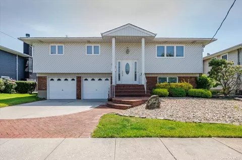 3269 Ocean Harbor Dr, Oceanside, NY 11572