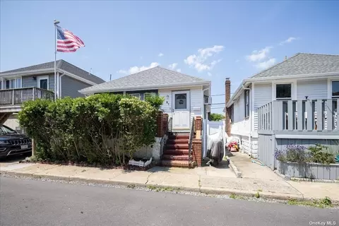 91 Kentucky St, Long Beach, NY 11561