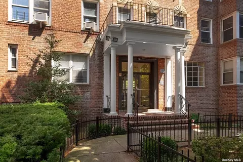 85-11 34th Ave #5D, Jackson Heights, NY 11372