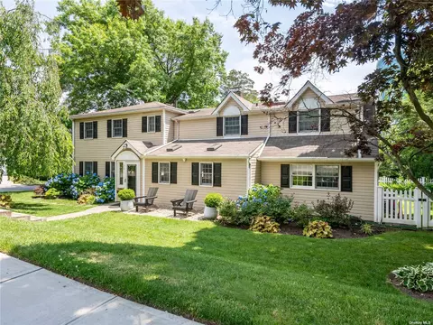 26 Guilford Rd, Port Washington, NY 11050