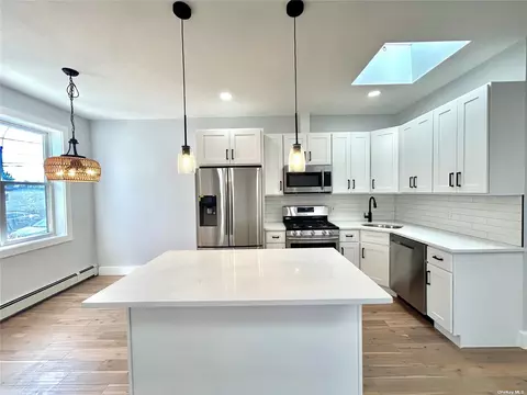 82-93 Caldwell Ave, Middle Village, NY 11379