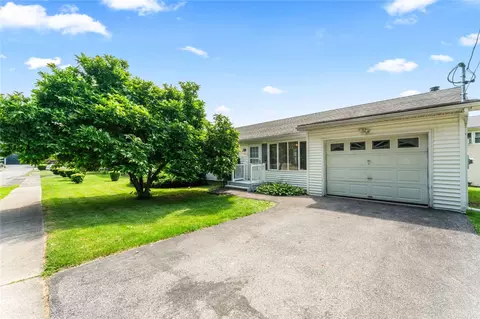 15 Pierces Rd, Newburgh, NY 12550