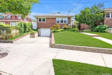 197-16 Hollis Ave, Saint Albans, NY 11412
