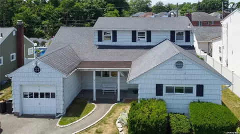 1082 Olympia Rd, North Bellmore, NY 11710