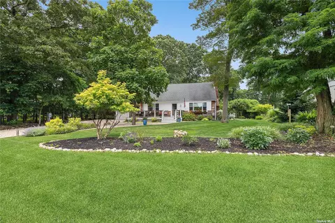 3130 Rocky Point Rd, East Marion, NY 11939