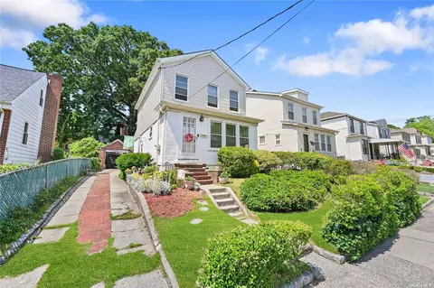 249-11 Thebes Ave, Little Neck, NY 11362