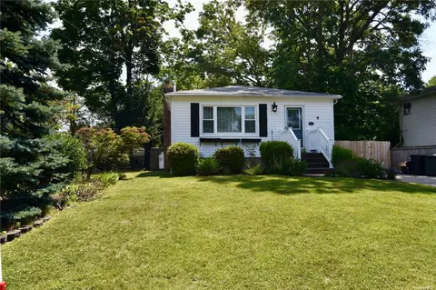 15 Forest Ave # A, Port Jefferson Station, NY 11776