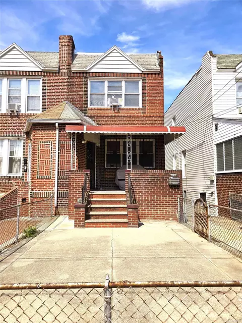107-20 81st St, Ozone Park, NY 11417