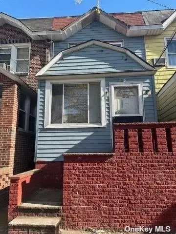 94-40 A Alstyne Ave #A, Elmhurst, NY 11373