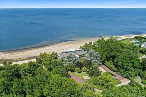 1 Sea Shell Ln, Northport, NY 11768