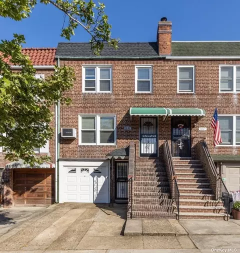 20-45 47th St, Astoria, NY 11105