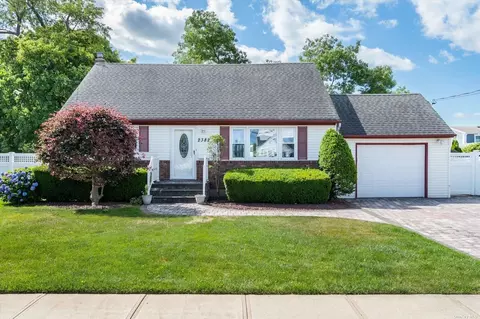 2382 Elbert Ave, North Bellmore, NY 11710