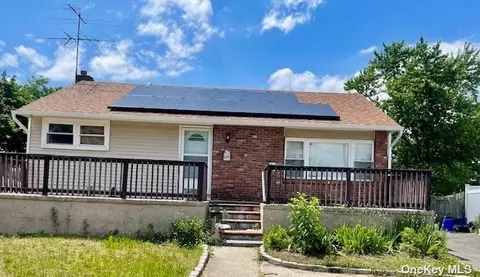 12 Avon Dr, Amityville, NY 11701