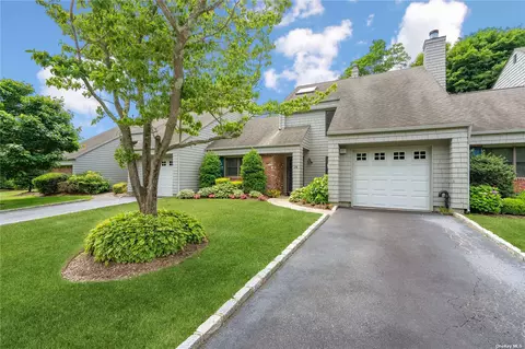 14 N Mcconnell Ave #14, Bayport, NY 11705
