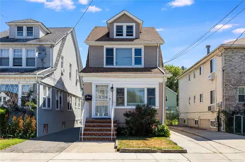 116-19 196 St, Saint Albans, NY 11412