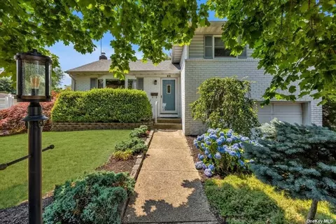 66 Grover Ln, East Northport, NY 11731