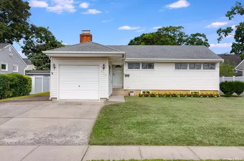 233 Broadway, Massapequa Park, NY 11762