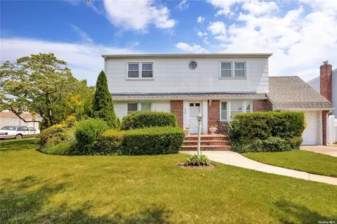 586 Roy St, West Hempstead, NY 11552