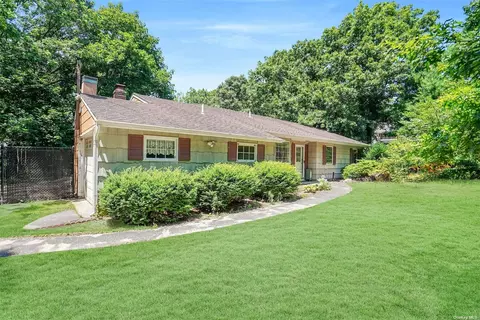 556 Bicycle Path, Port Jefferson Station, NY 11776