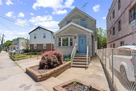 89-18 S Conduit Ave, Howard Beach, NY 11414