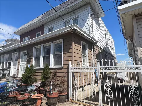 48-29 58th Ln, Woodside, NY 11377