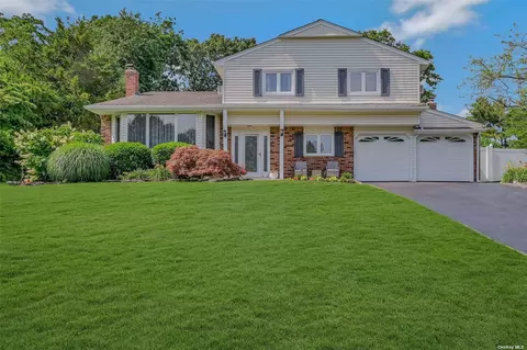 116 Gail Ct, East Northport, NY 11731