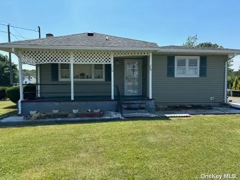 217 Doctors Path, Riverhead, NY 11901