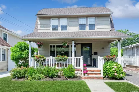 109 Edmund St, Lynbrook, NY 11563