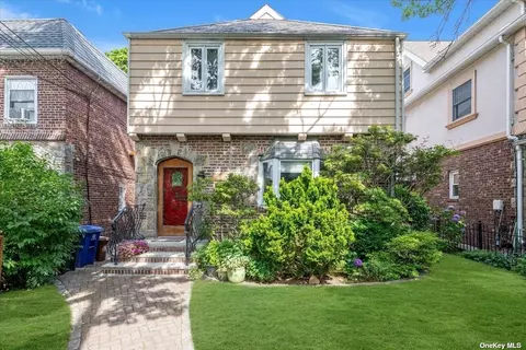 53-24 63rd St, Maspeth, NY 11378