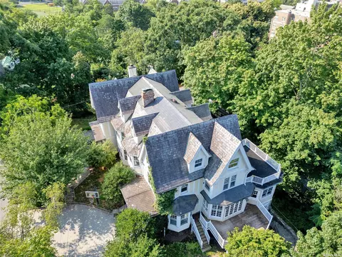 7 Lookout Ave, Bronxville, NY 10708