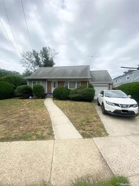 255 W Centennial Ave, Roosevelt, NY 11575