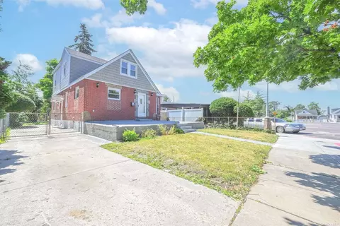 120-39 222nd St, Cambria Heights, NY 11411