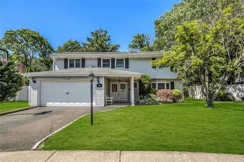 51 Joyce Rd, Plainview, NY 11803