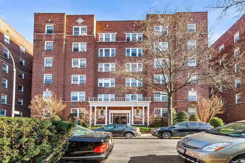 111-14 76th Ave #310, Forest Hills, NY 11375