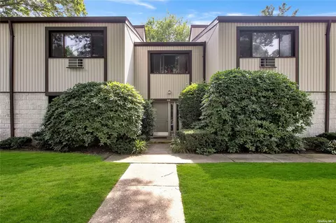 93 Richmond Blvd #3A, Ronkonkoma, NY 11779