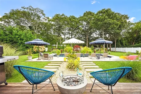 44 Head Of Lots Rd, East Quogue, NY 11942