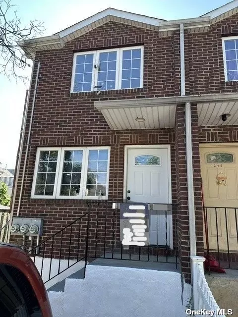 276 Pulaski Ave, Staten Island, NY 10301